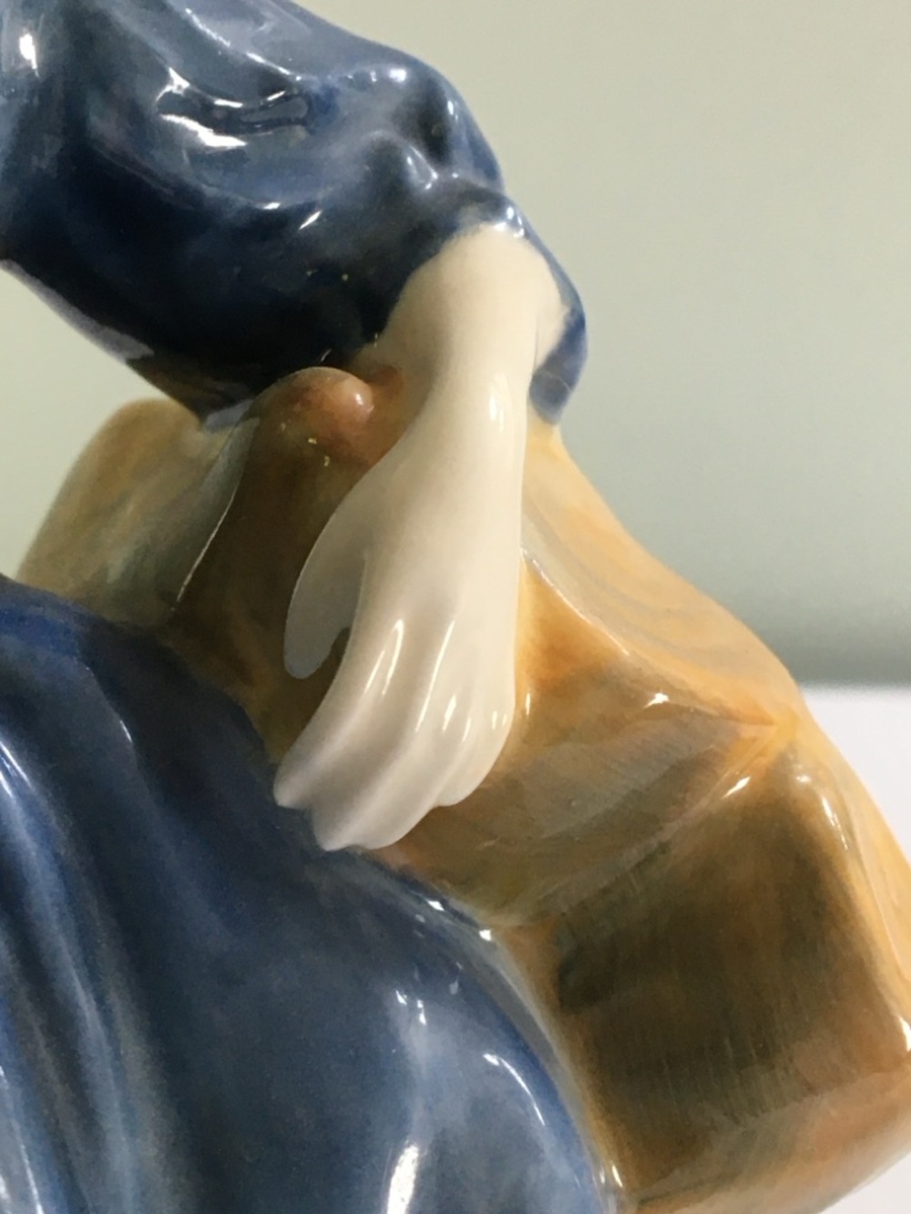 Vintage Goebel W. Germany Porcelain Figurine – European Collectible - Picture 10 of 14